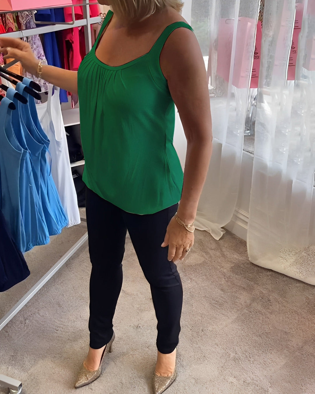 Donna | Breathable Sleeveless Everyday Top