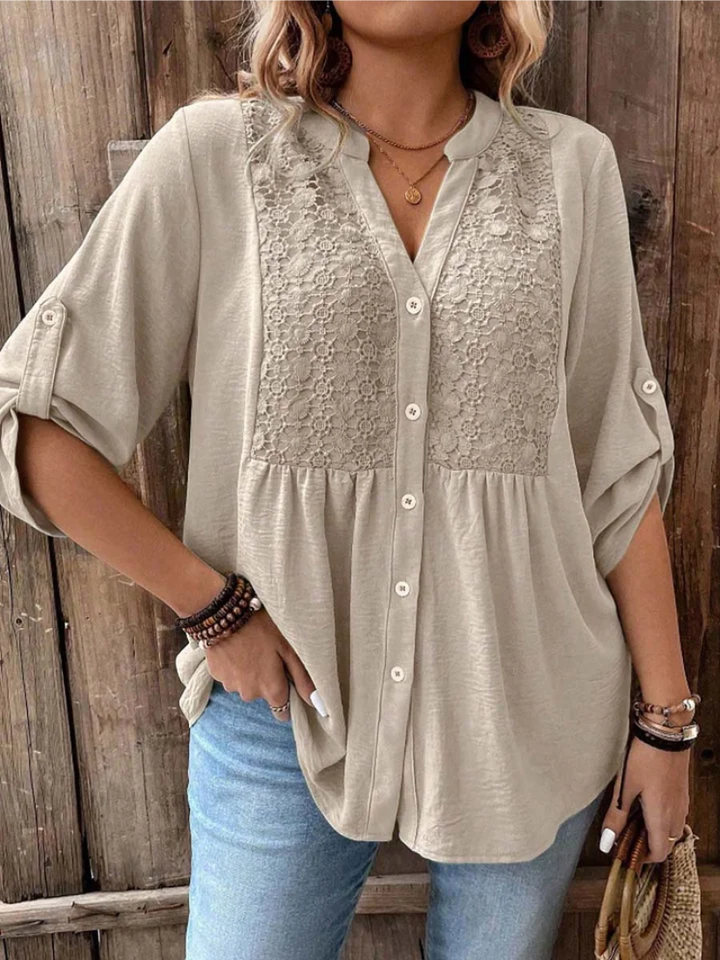 Britta | Embroidered V-Neck Relaxed Blouse