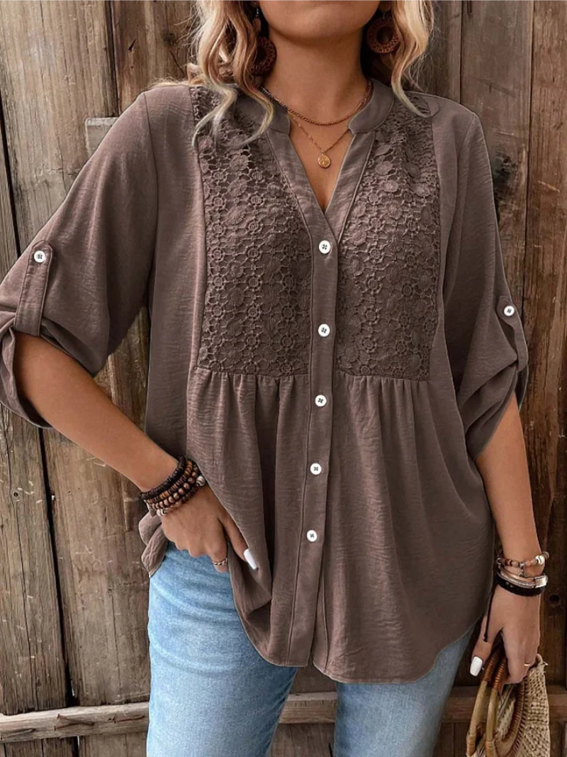 Britta | Embroidered V-Neck Relaxed Blouse