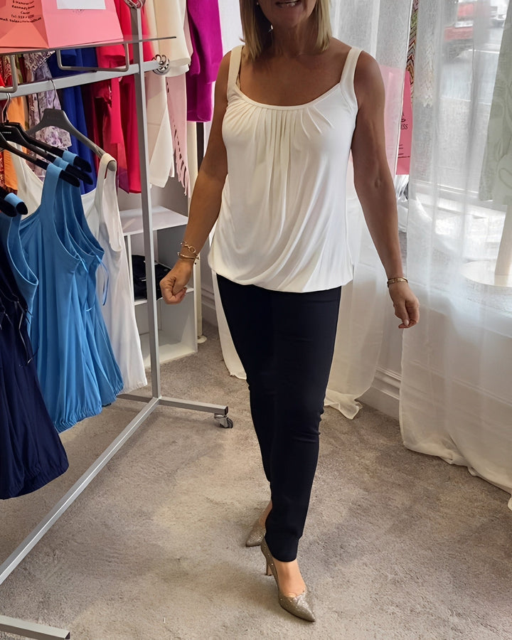 Donna | Breathable Sleeveless Everyday Top