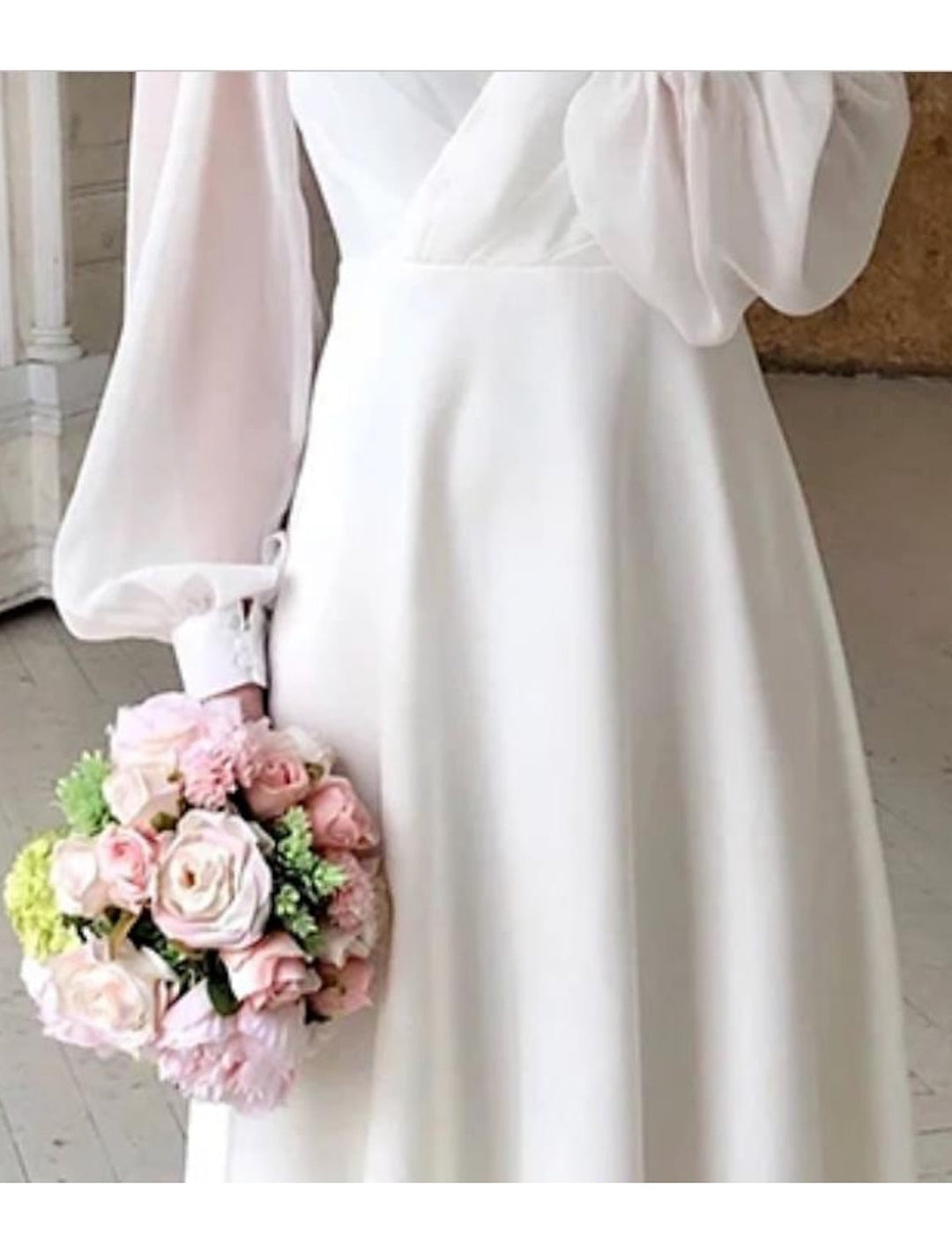 Lorraine | Flowing Long Sleeve Wedding Dress