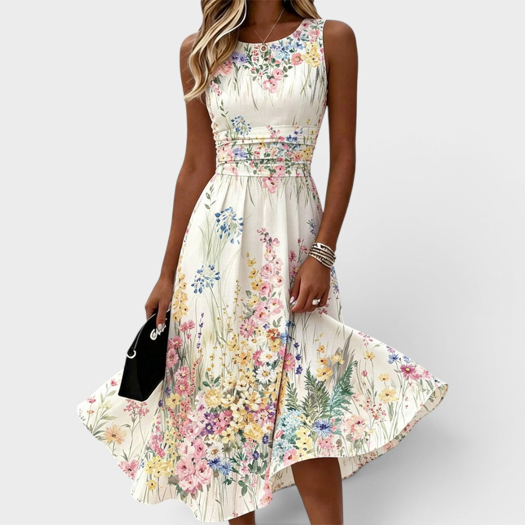 Vivy | Flattering Floral Midi Dress