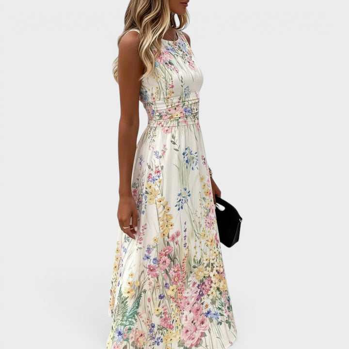 Vivy | Flattering Floral Midi Dress